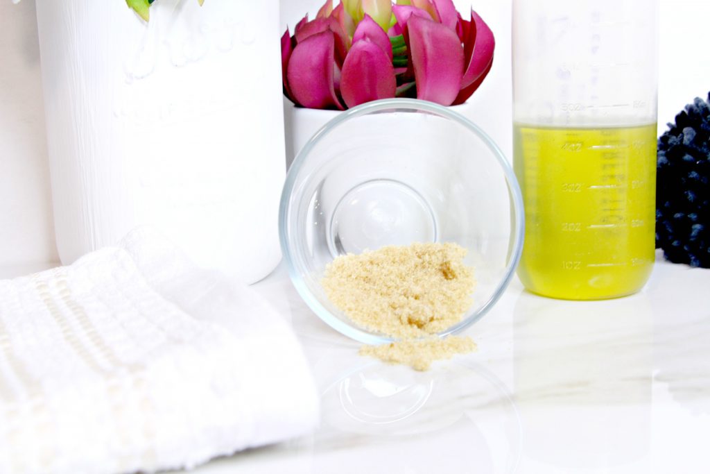 Winter-Lip-Care-101-Exfoliation